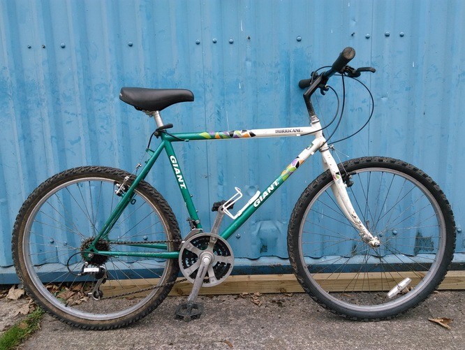 giant hurricane bike